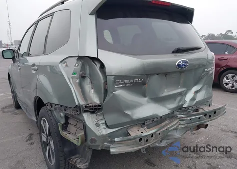 2017 Subaru Forester 2.5I Premium z USA, uszkodzony, nr VIN JF2SJAEC6HH551675